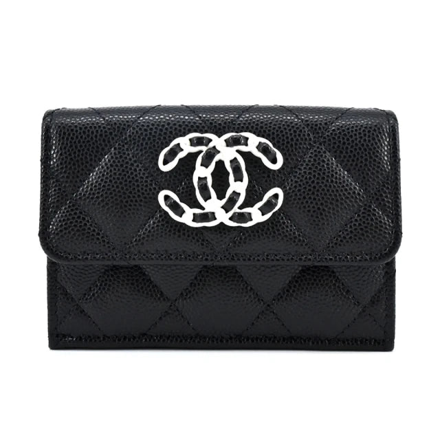 CHANEL 香奈兒 經典LOGO菱格紋小牛皮三折短夾(黑色)
