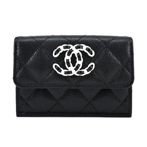 CHANEL 香奈兒 經典LOGO菱格紋小牛皮三折短夾(黑色)